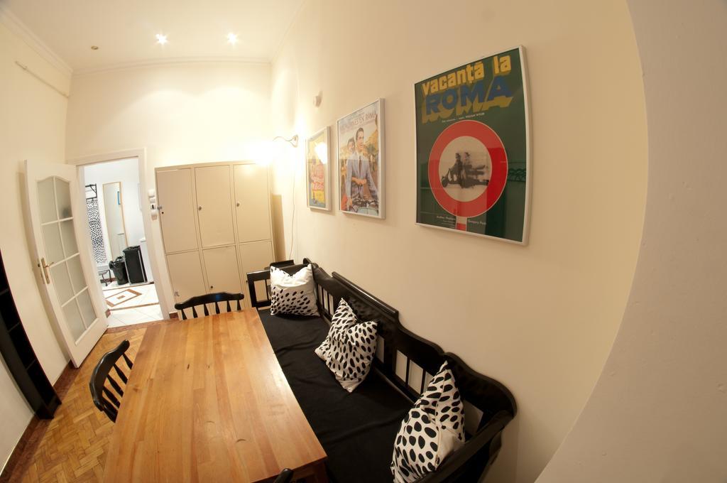 11Th Hour Cinema Hostel Budapest Rom bilde