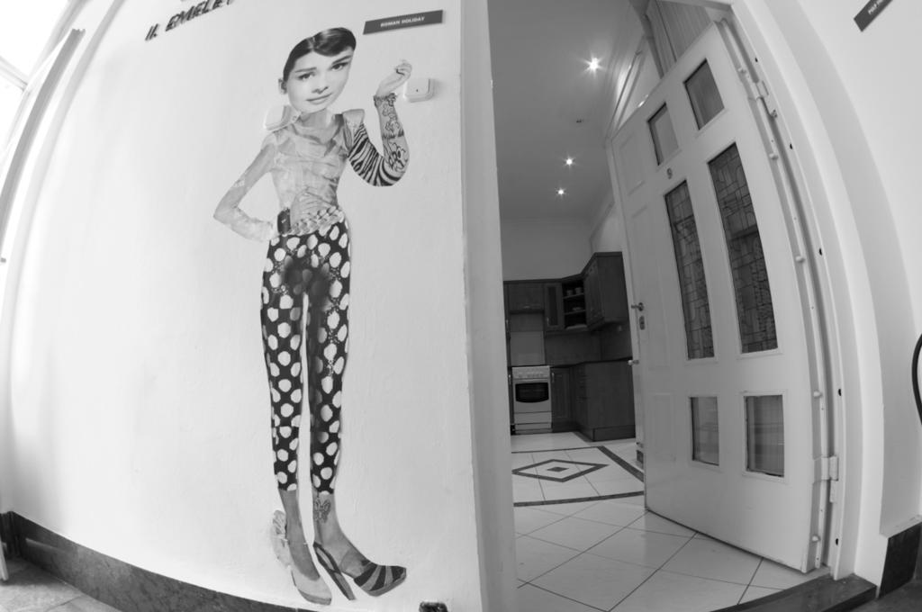 11Th Hour Cinema Hostel Budapest Rom bilde